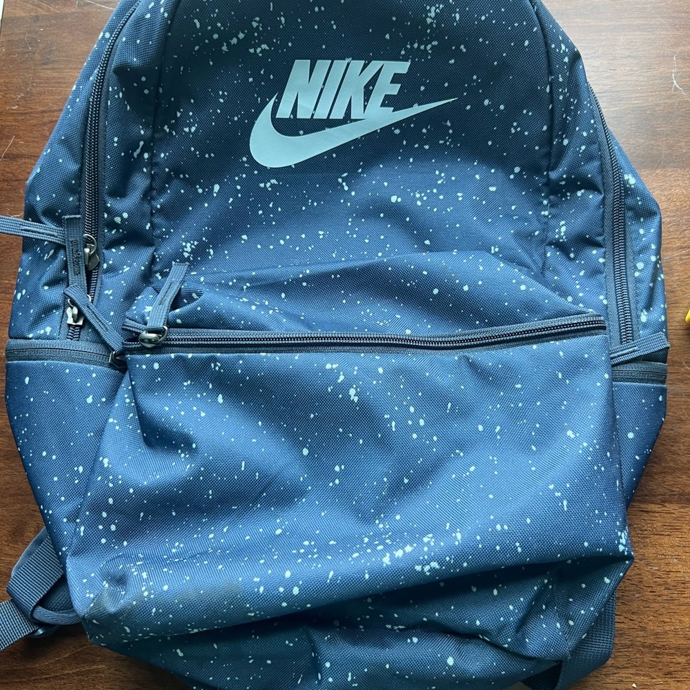 Nike Navy and White Speckled Backpack